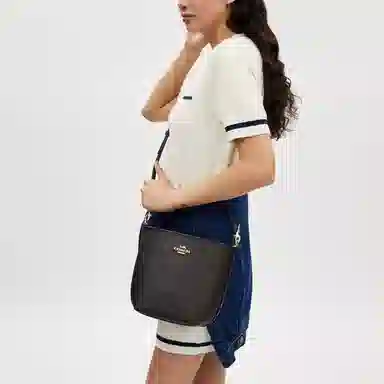 COACH City 17