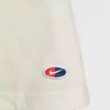 Nike Sportswear Premium Essentials