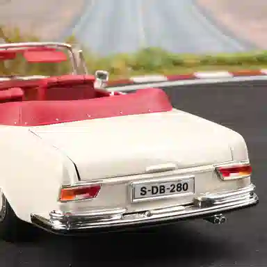 Maisto 1967 280SE118