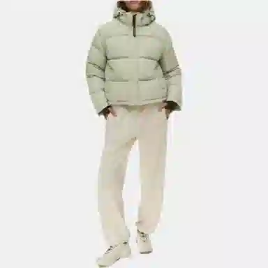 Aritzia TNA Super Puff Shorty