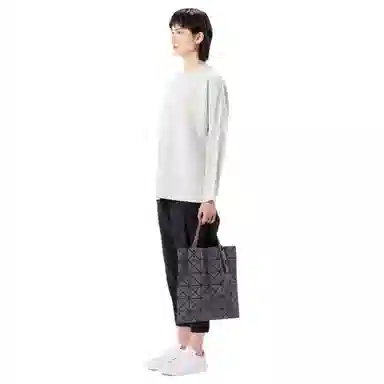 ISSEY MIYAKE Tote