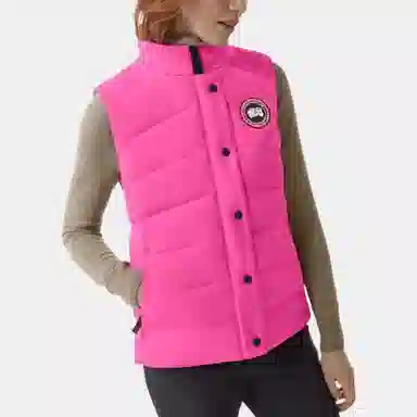 Canada Goose Freestyle Logo