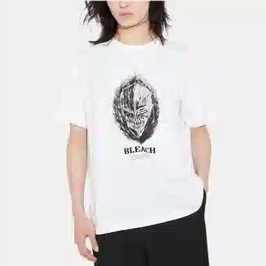 UNIQLO x Bleach SS23 Graphic Tee