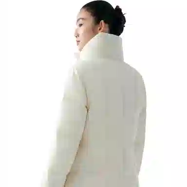 波司登 纯色修身翻领短款休闲长袖羽绒服 女款 栀子白