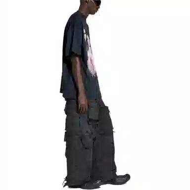 Balenciaga T