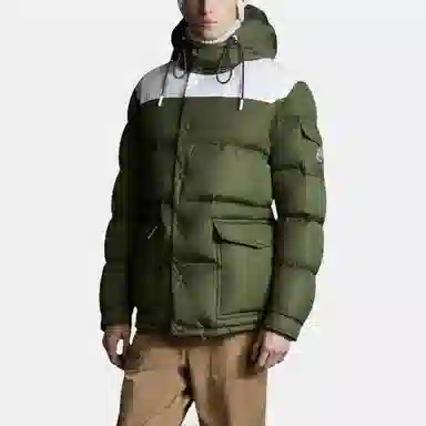Moncler SS22