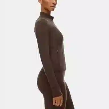 ARITZIA TnAction TnaLIFE Relay Zip-Up