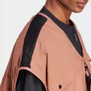 adidas City Escape Premium Vest Logo