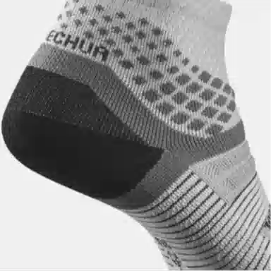 DECATHLON QUECHUA Hike 900 2