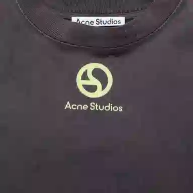 Acne Studios T