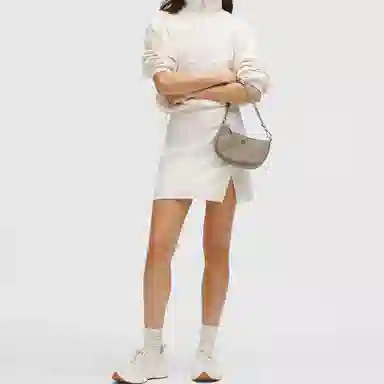 lululemon City Essentials Logo