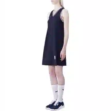 THOM BROWNE V