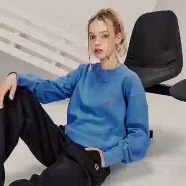 Champion FW23 Women'S Micro Stretch C-Logo Crewneck Sweatshirt