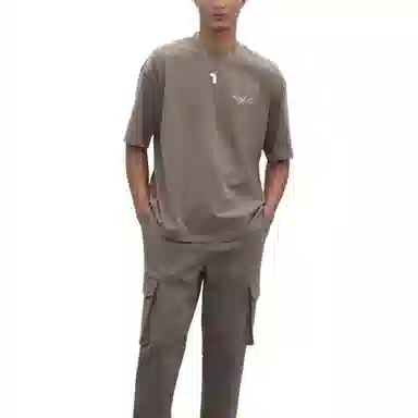 HM T