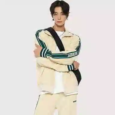 NERDY FW22 Beige Jacket