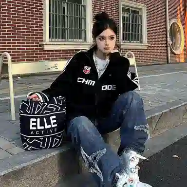 Elle Active Logo Toto