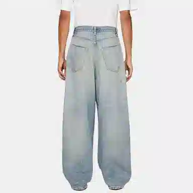 THE SALVAGES FASHION CLUB