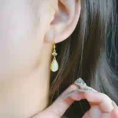 幸囍礼 元宝水滴 清冷感中式 高级极简风耳坠 和田玉耳环 青白玉 男女同款情侣款
