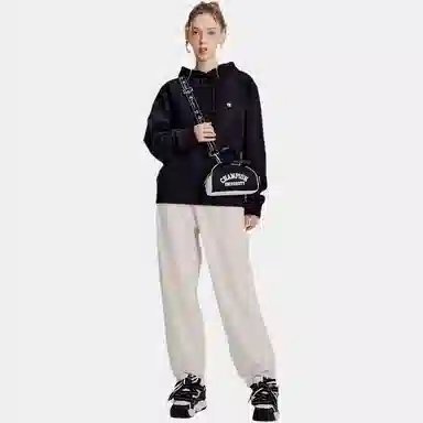 Champion FW23 Basic C-Logo