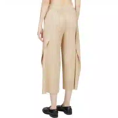 PLEATS PLEASE ISSEY MIYAKE SS23