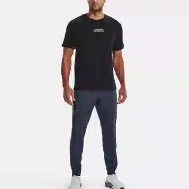 Under Armour Outline T