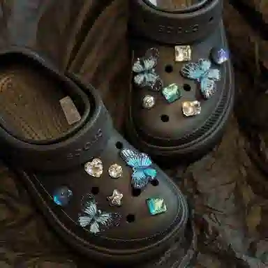 crocs