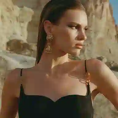 NANA JACQUELINE