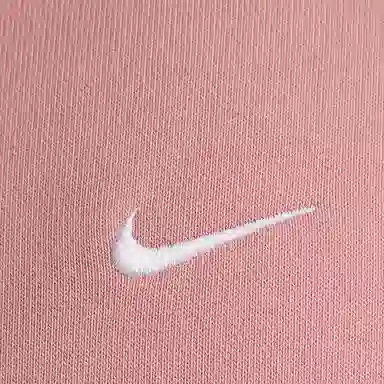Nike Solo Swoosh