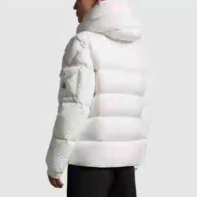 Moncler Vezere Short Down Jacket Logo