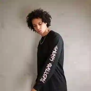 SKUNK GALLERY FW22 T