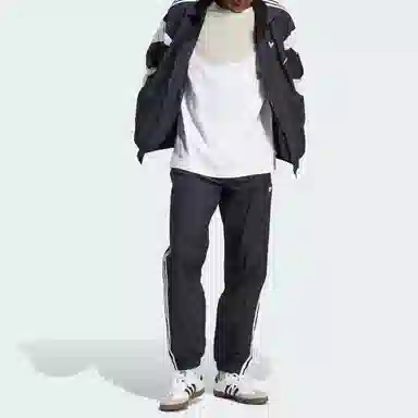 adidas originals Logo