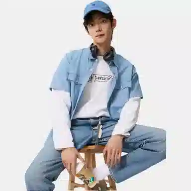 Levis Logo Crewneck Long Sleeve Tee