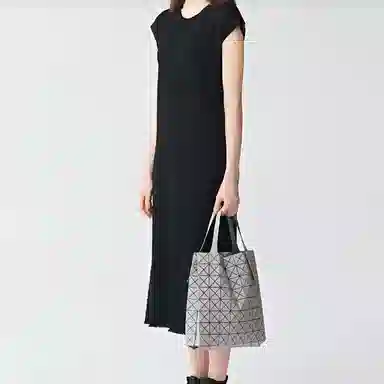 ISSEY MIYAKE Prism Tote