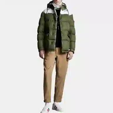 Moncler SS22