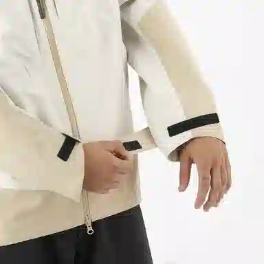 Salomon Outline 3L Shell