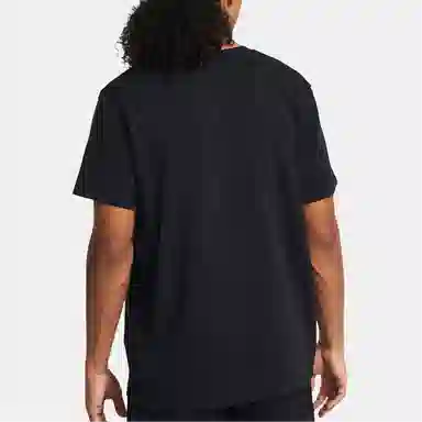 Under Armour T