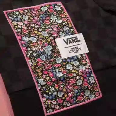Vans x LIBERTY FABRICS T