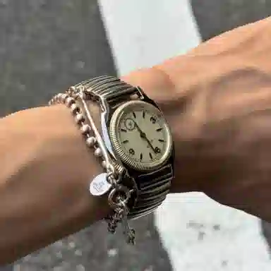 KIOSK Vintage Quartz Steel Band Gold Dial