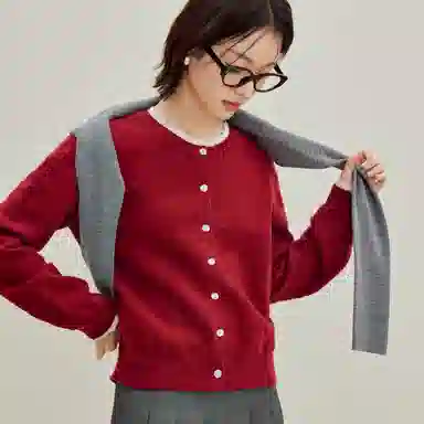 茵曼 简约通勤复古花边绒感针织衫 女款