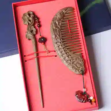 書卓 【如意凤凰】 婚嫁 古典优雅 传统手工 国风潮流 名贵木材 自带香气 原创设计 保真小叶桢楠 楠木 木梳发簪套装 男女同款情侣款