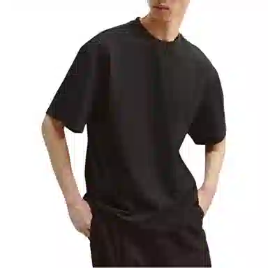 HM T