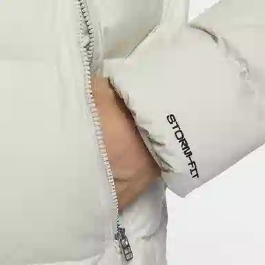 Nike SportswearStorm-FIT Windrunner