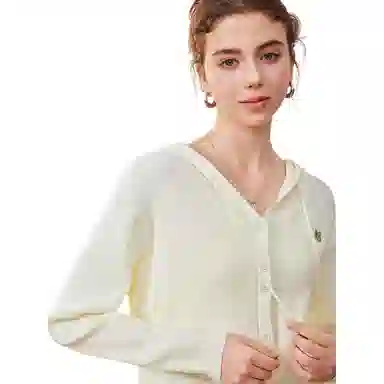 爱依服 纯色连帽开衫简约针织衫 女款 杏