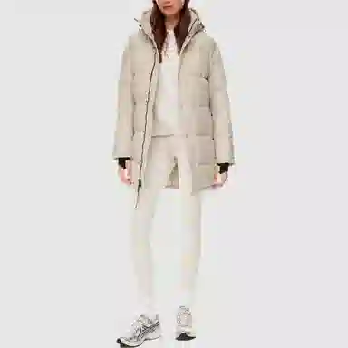 ARITZIA Super Puff cliMATTE Mid 6