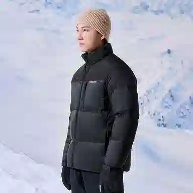 探路者 字母印花立领保暖防水外套羽绒服 男款 黑色