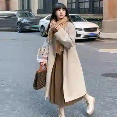 小镇姗姗 纯色系带长款毛呢大衣 女款