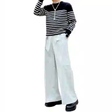 UNIQLO Striped Crew Neck Sweater