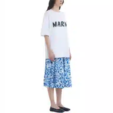 MARNI T