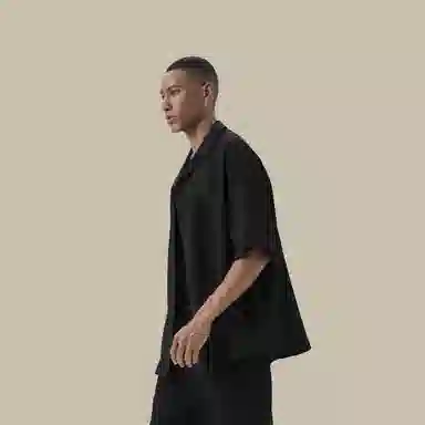 11ESTRANGER ASTRANGER