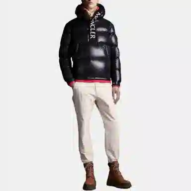 Moncler Maury FW22 Logo